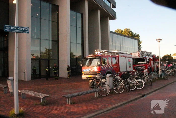 Bewoner dooft in brand gevlogen pan met doek