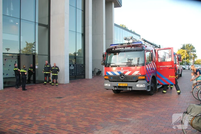 Bewoner dooft in brand gevlogen pan met doek