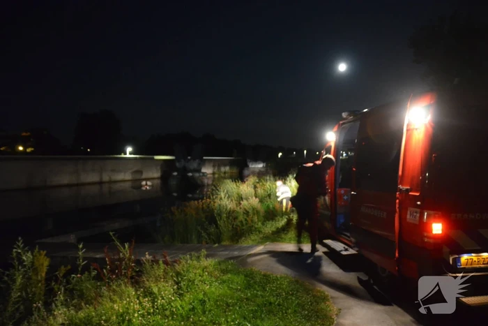 Boot gezonken net voor de M.C. Escher Akwadukt