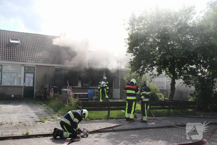 Woning volledig verwoest door uitslaande brand