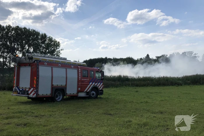 Meerdere weilanden in brand