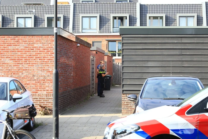 Scooterrijder slaat op de vlucht na verkeersongeval