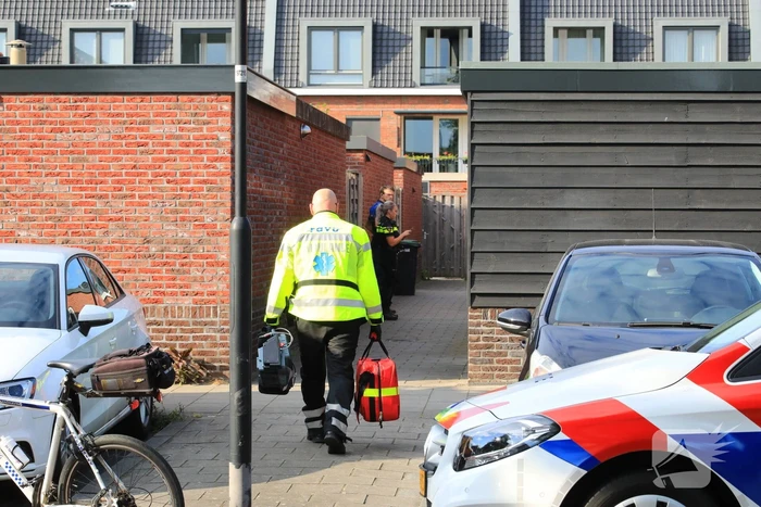 Scooterrijder slaat op de vlucht na verkeersongeval