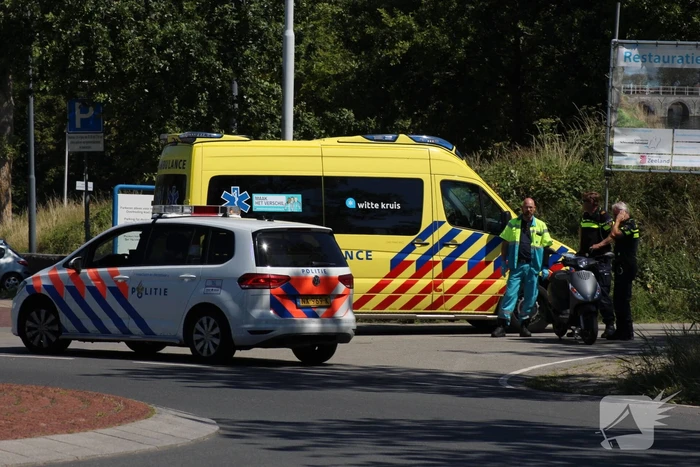 Man gewond na val met scooter