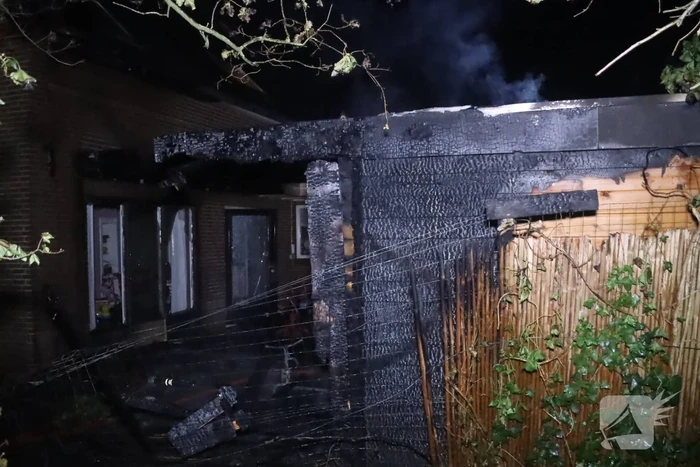 Enorme schade na brand bij woning