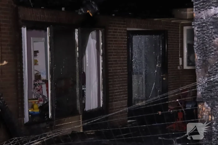 Enorme schade na brand bij woning