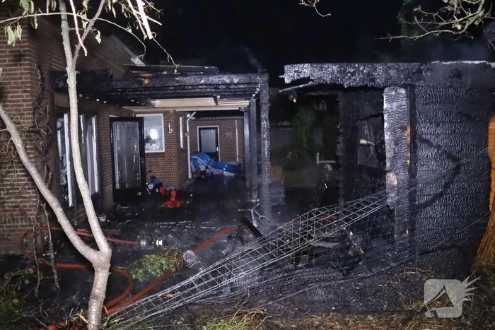 Enorme schade na brand bij woning