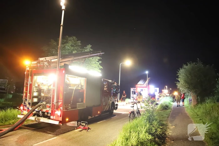 Grote schuurbrand vol met hooi
