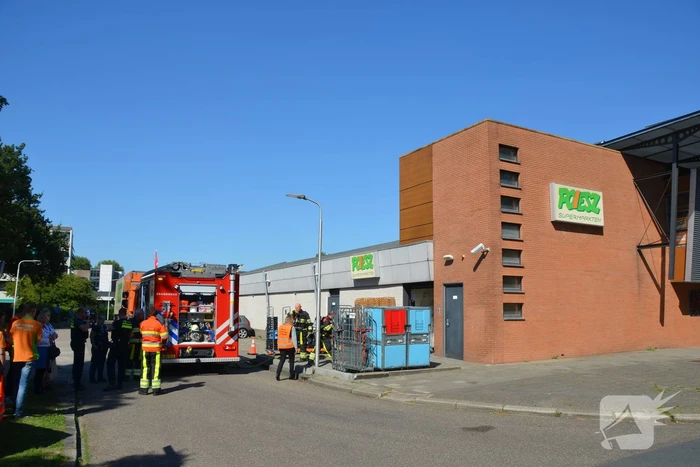 Poiesz supermarkt ontruimd na brand