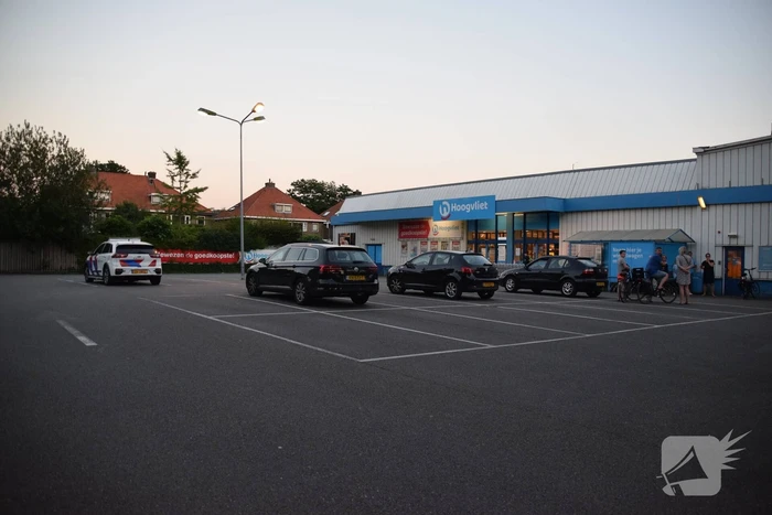 Man gevlucht na gewapende overval supermarkt Hoogvliet