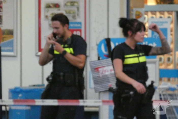 Man gevlucht na gewapende overval supermarkt Hoogvliet