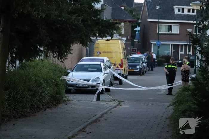 Man gevlucht na gewapende overval supermarkt Hoogvliet
