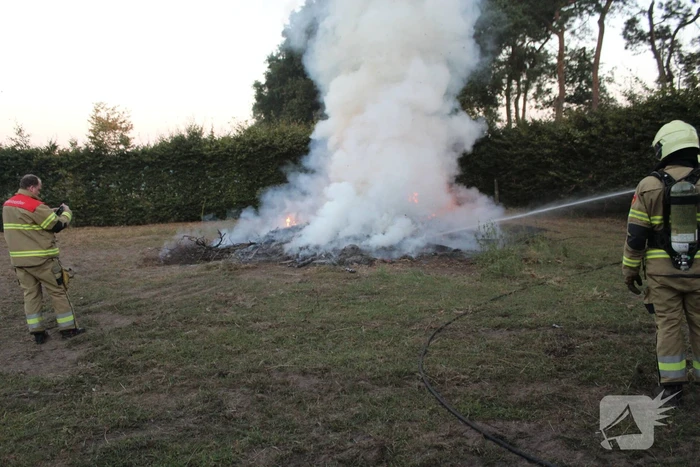 Buurtbewoners slaan alarm na brandlucht