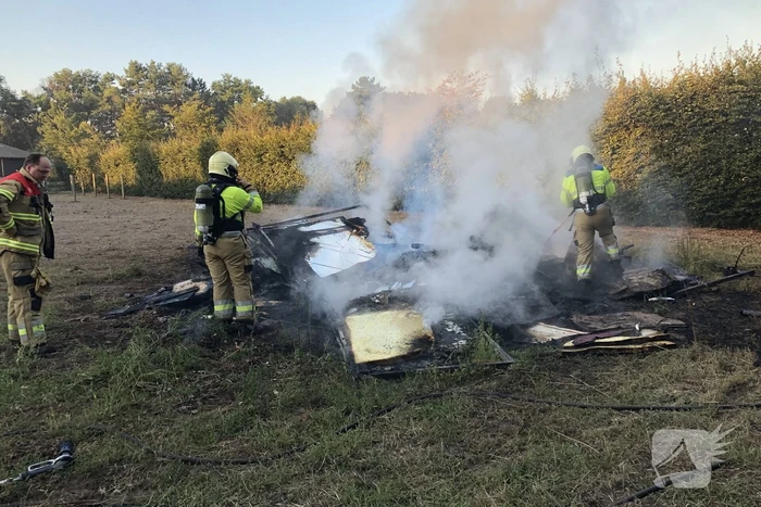 Buurtbewoners slaan alarm na brandlucht