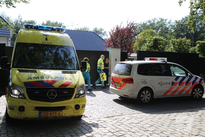 Vier daders slaan op de vlucht na overval woning Nikkie de Jager