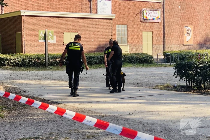 Vier daders slaan op de vlucht na overval woning Nikkie de Jager