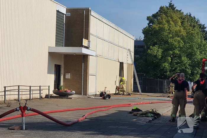 Isolatiemateriaal vliegt in brand