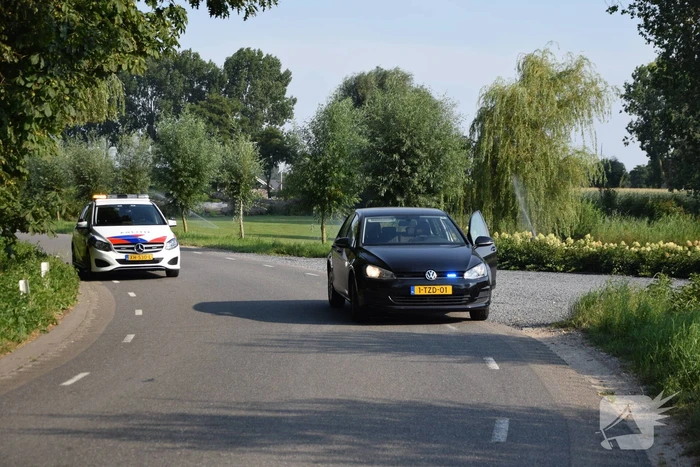 Motorrijder gaat hard onderuit en raakt gewond