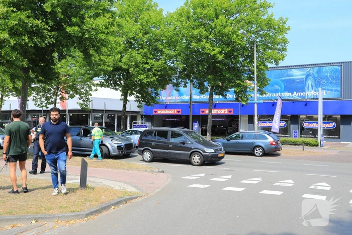 Porsche Cayenne Magnum botst op voorligger