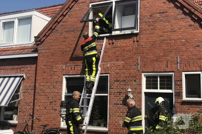 Alerte buurtbewoners reageren op brandalarm