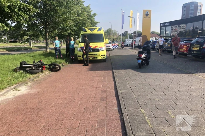 Brommerrijder gewond na val