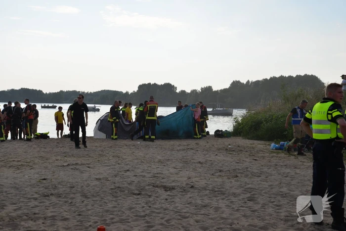 Kind van 7 jaar levenloos uit het water gehaald