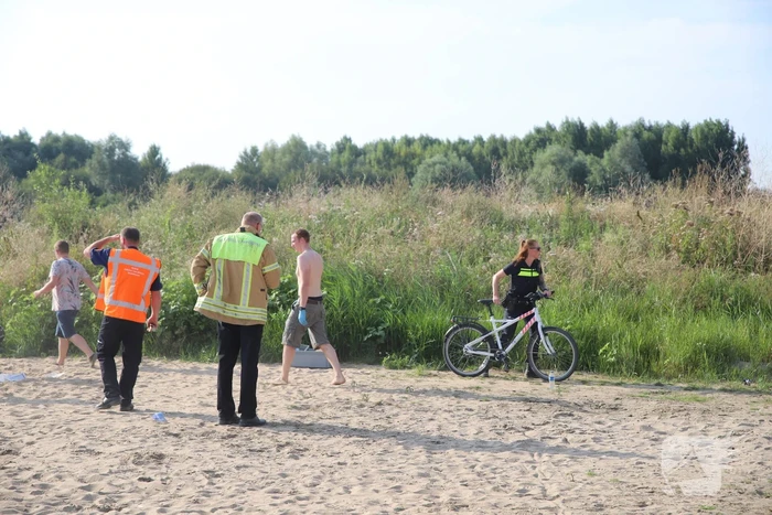 Kind van 7 jaar levenloos uit het water gehaald