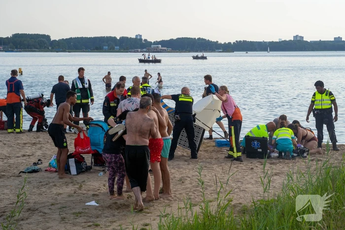 Kind van 7 jaar levenloos uit het water gehaald