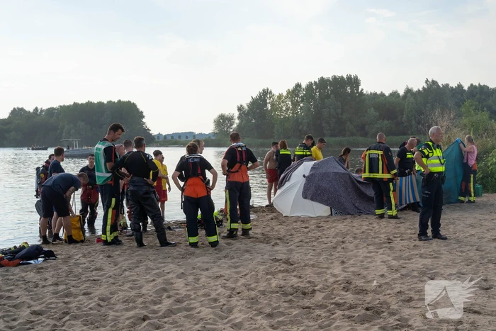 Kind van 7 jaar levenloos uit het water gehaald
