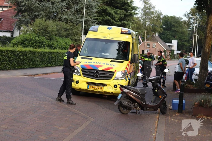 Scooterrijder gewond bij verkeersongeval