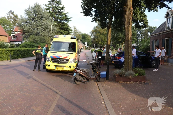 Scooterrijder gewond bij verkeersongeval