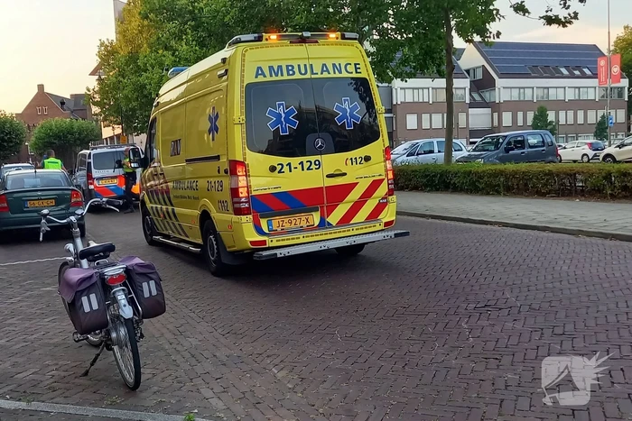 Automobilist slaat op de vlucht na verkeersongeval