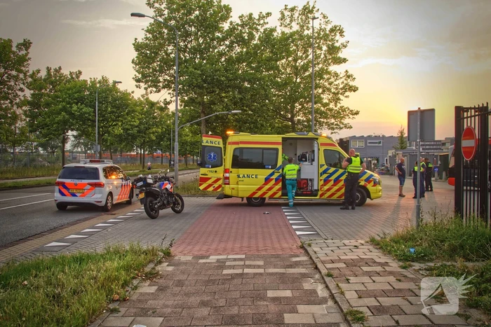 Fietser gewond na aanrijding met bus