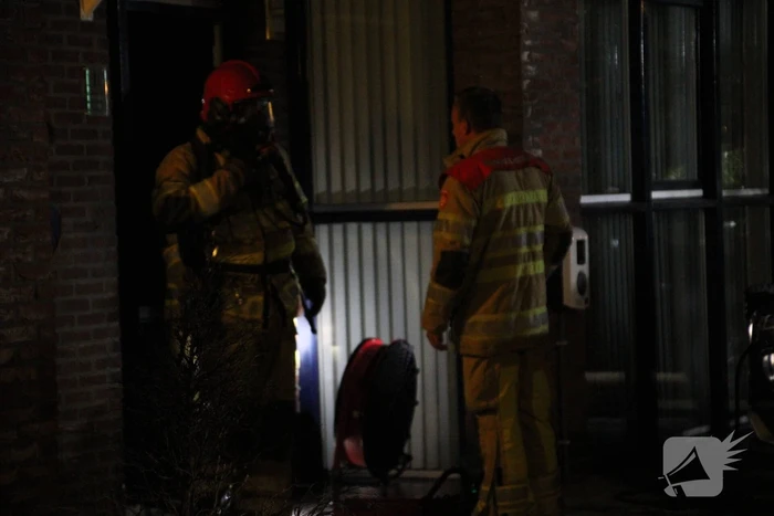 Veel rook bij brand in woning
