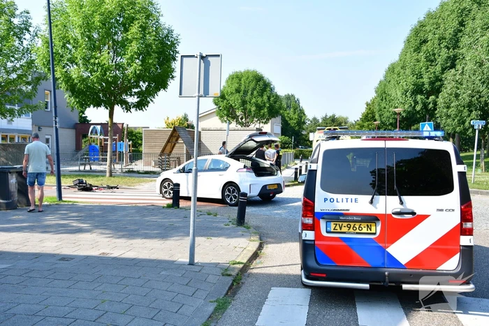 E-biker gewond na botsing met auto