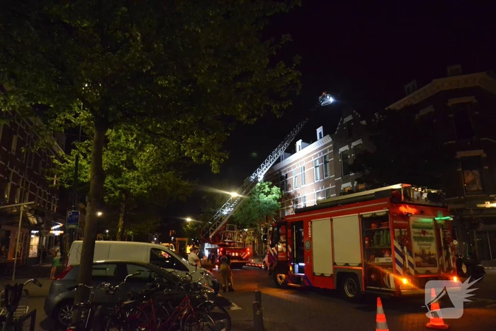 Zoektocht naar persoon op dak