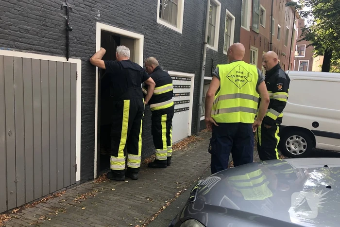 Onderzoek naar benzinelucht in woning