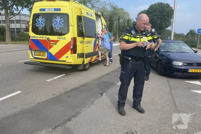 Oudere man gewond na val met scooter