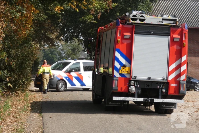 Personenauto in botsing met tractor