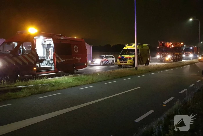 Bestuurder overleden nadat auto te water is geraakt