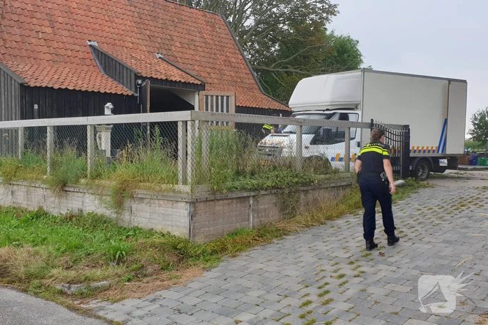 Hennepkwekerij aangetroffen en ontmanteld