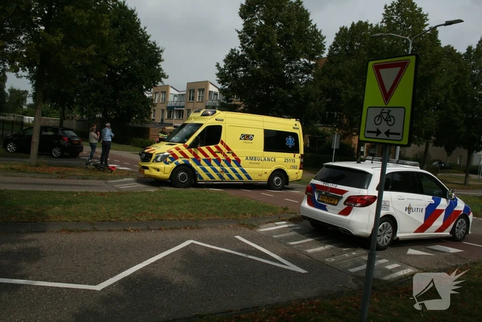Fietser raakt gewond bij aanrijding met auto in Parkwijk