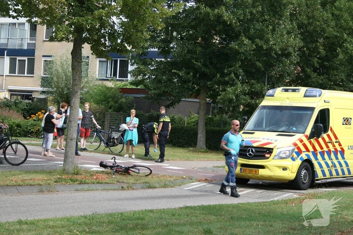 Fietser raakt gewond bij aanrijding met auto in Parkwijk