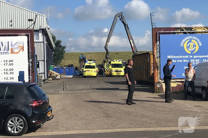 Traumahelikopter ingezet voor incident bij metaalrecycling bedrijf