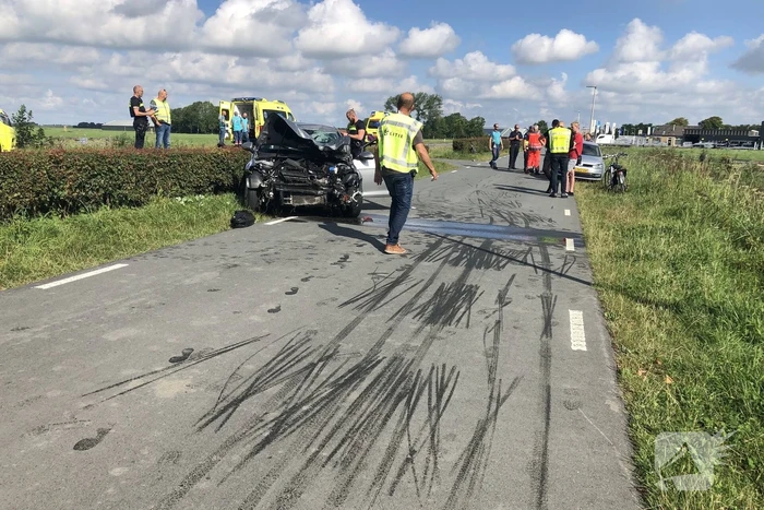 Motorrijder overleden bij frontale aanrijding met auto
