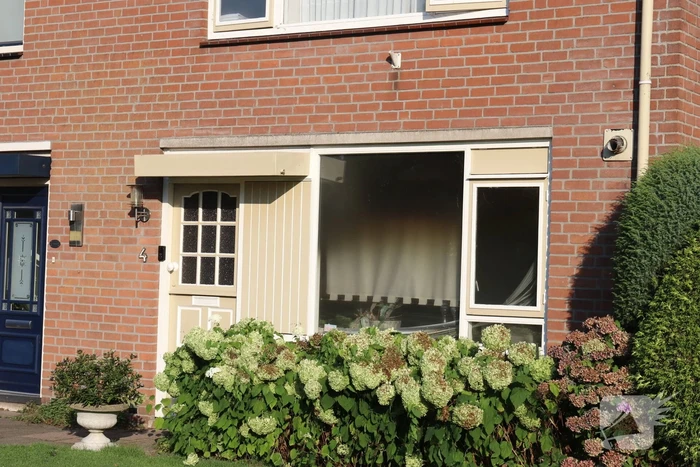 Veel rook bij woningbrand