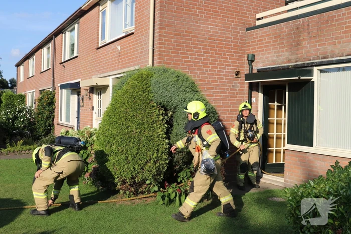 Veel rook bij woningbrand