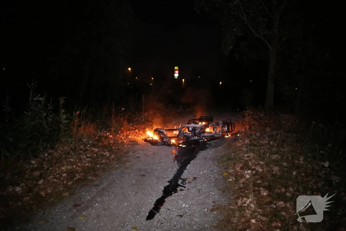 Scooter volledig uitgebrand