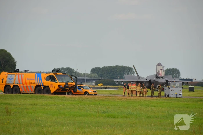 F35-straaljager maakt noodlanding