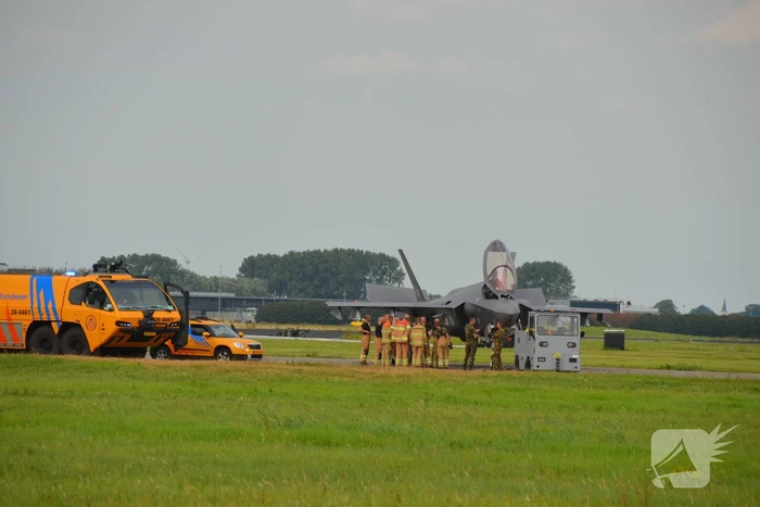 F35-straaljager maakt noodlanding